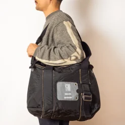 Bags|Middle Distance Pitcher Tote Bag