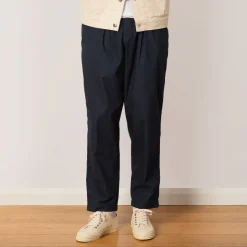 Trousers|Universal Works Recycled Poly Tech Pleated Track Pant - Navy