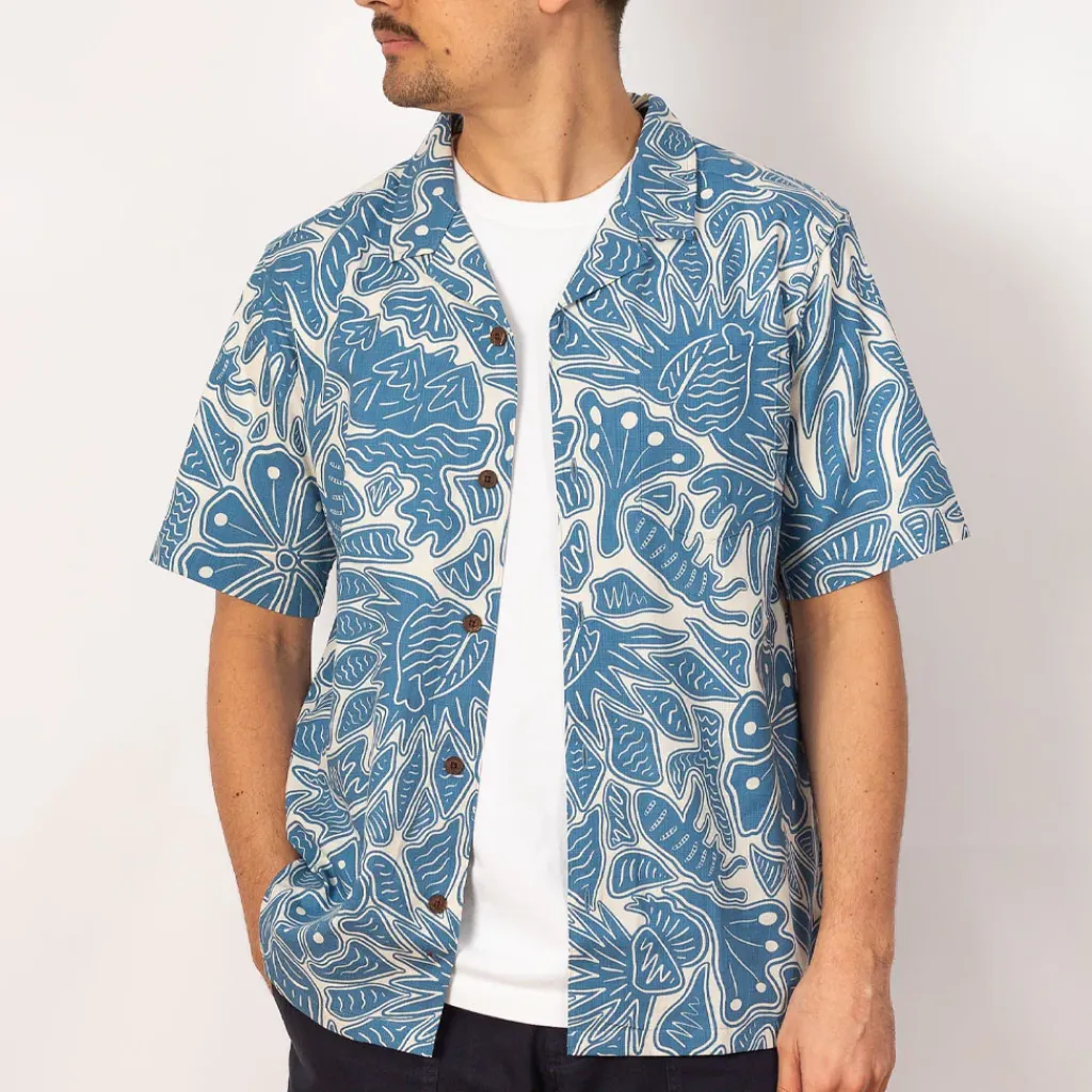 Shirts|Patagonia Tidal Threads Camp Shirt - Bees and Flowers Still Blue