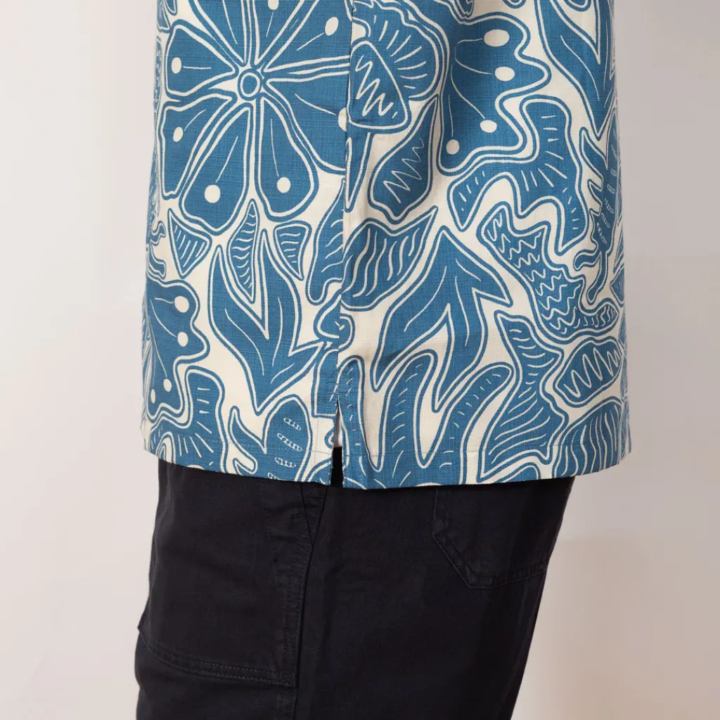 Shirts|Patagonia Tidal Threads Camp Shirt - Bees and Flowers Still Blue