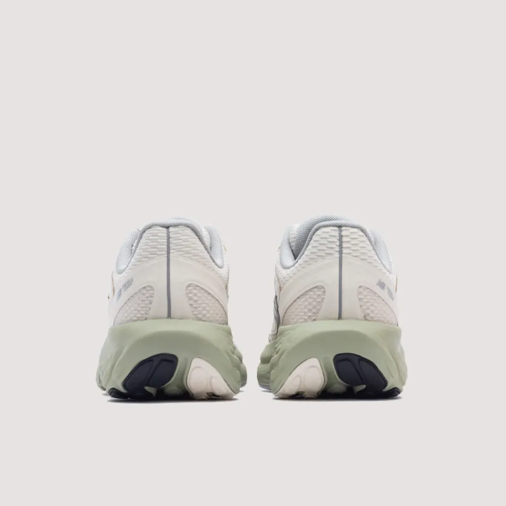 Footwear|New Balance UTRNWA - Linen/Olivine